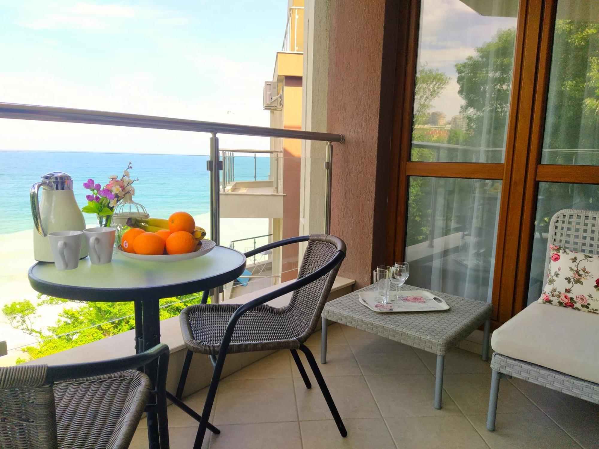 Апартаменти Бяла Клиф На Плажа - Apartments Byala Cliff First Line Exterior photo