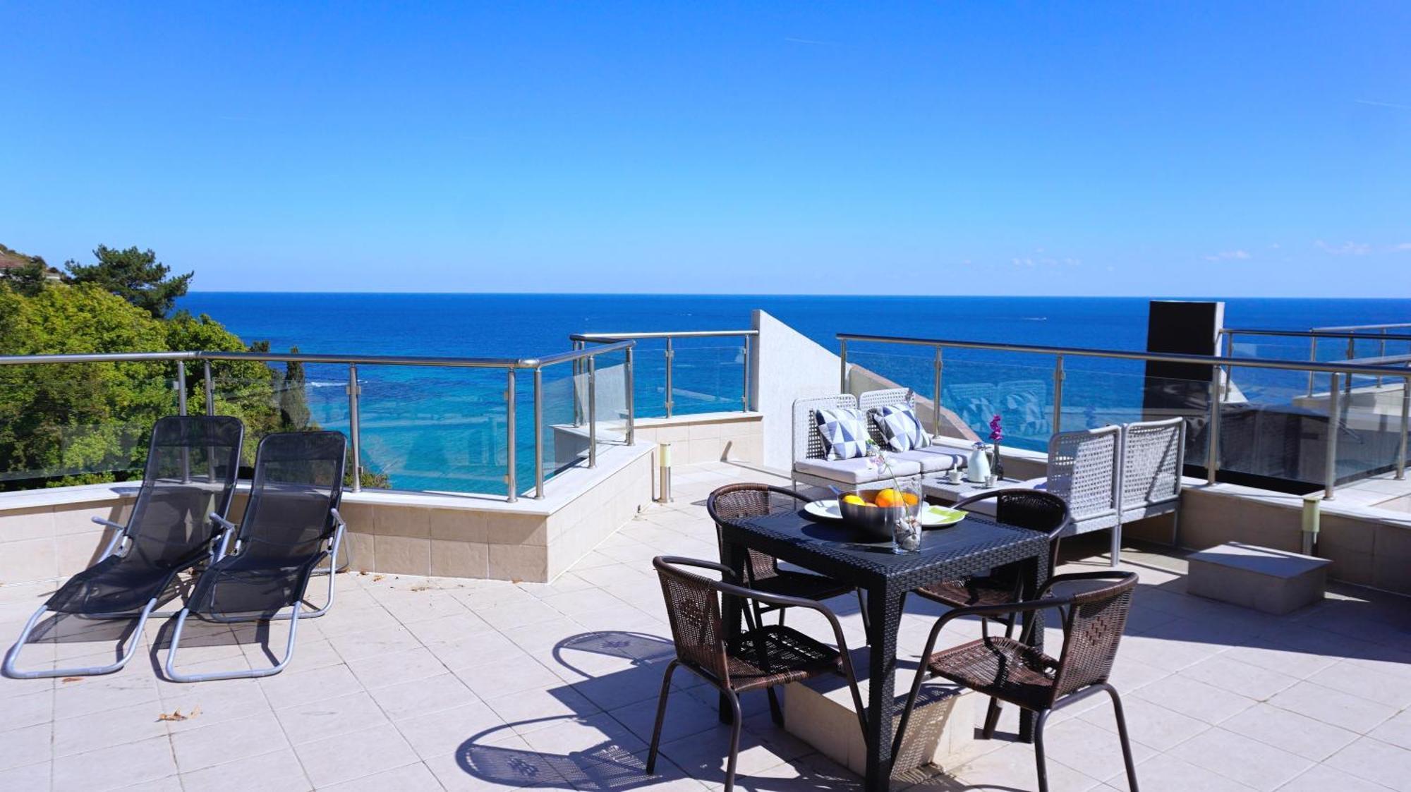 Апартаменти Бяла Клиф На Плажа - Apartments Byala Cliff First Line Exterior photo