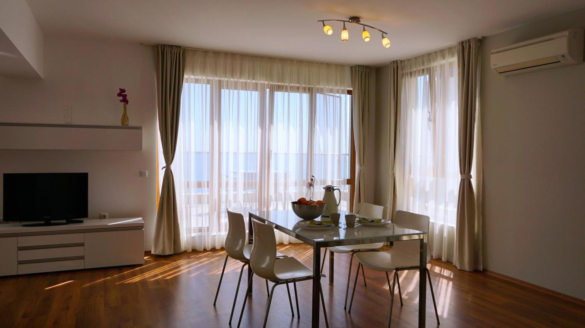 Апартаменти Бяла Клиф На Плажа - Apartments Byala Cliff First Line Exterior photo