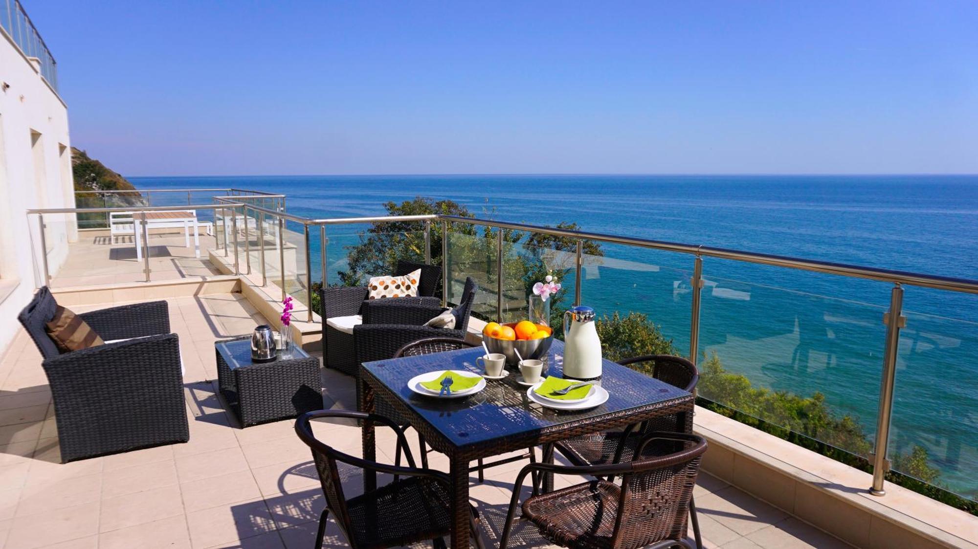 Апартаменти Бяла Клиф На Плажа - Apartments Byala Cliff First Line Exterior photo
