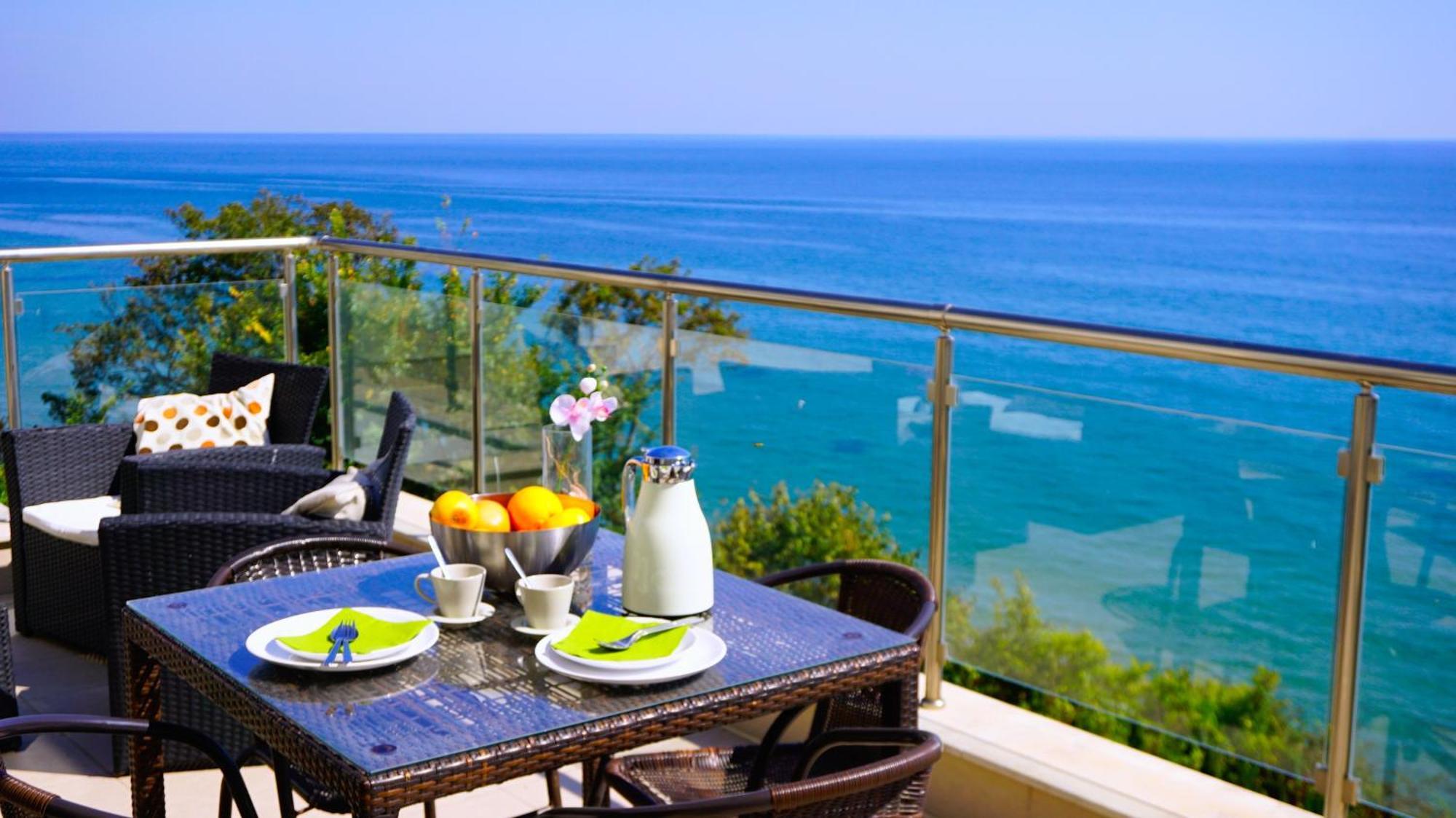 Апартаменти Бяла Клиф На Плажа - Apartments Byala Cliff First Line Exterior photo